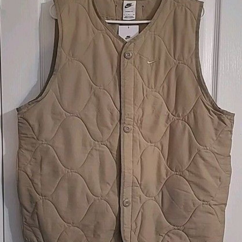 Nike Therma-FIT Military Insulated Men's Size Small Khaki Vest DX0890-247 New